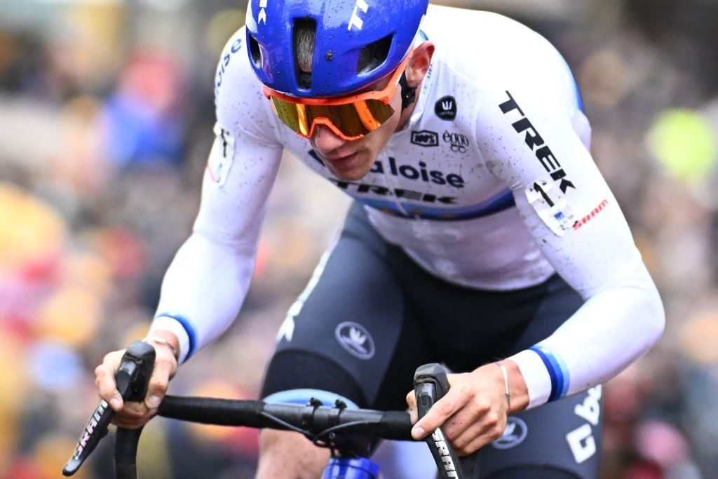 Rapencross: Newly crowned European champion Thibau Nys flies to victory Rapencross: Newly crowned European champion Thibau Nys flies to victory