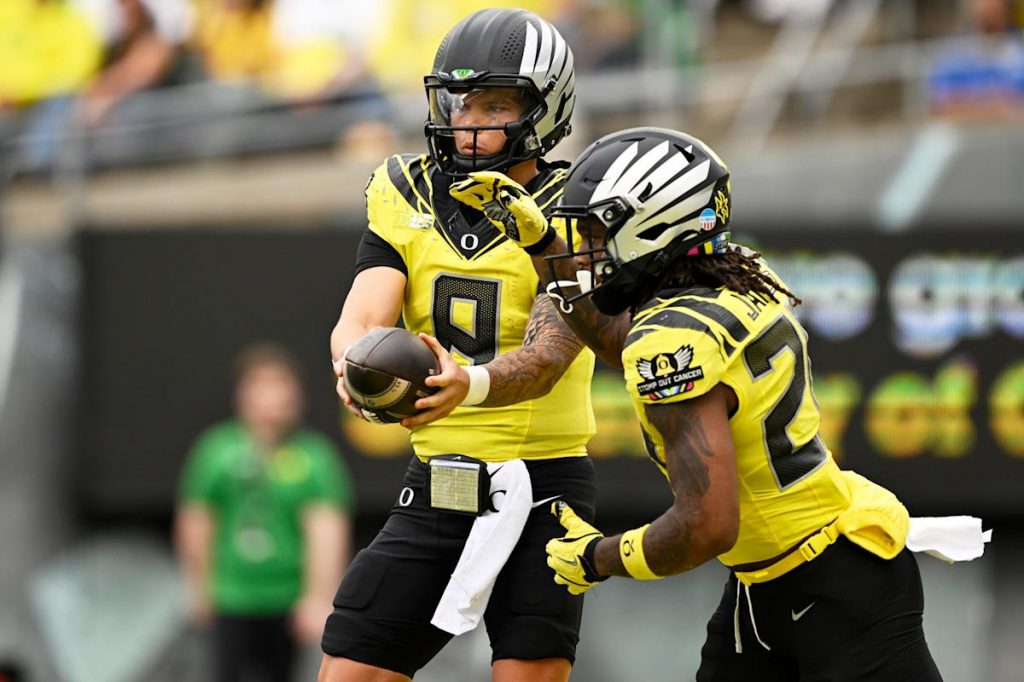 College Football Playoff predictions: Projecting who would make 12-team field after Week 11 College Football Playoff predictions: Projecting who would make 12-team field after Week 11