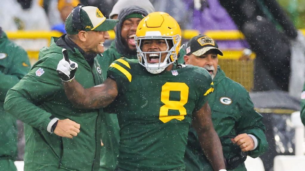 How Josh Jacobs' hard-earned yards are setting an example for Packers