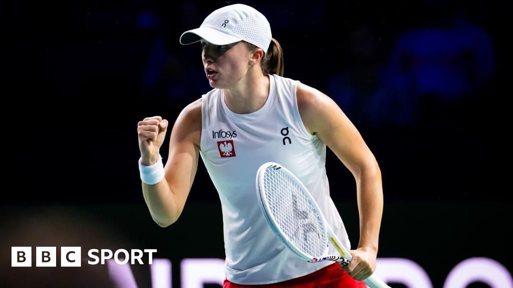 Swiatek leads Poland into BJK Cup Finals last eight