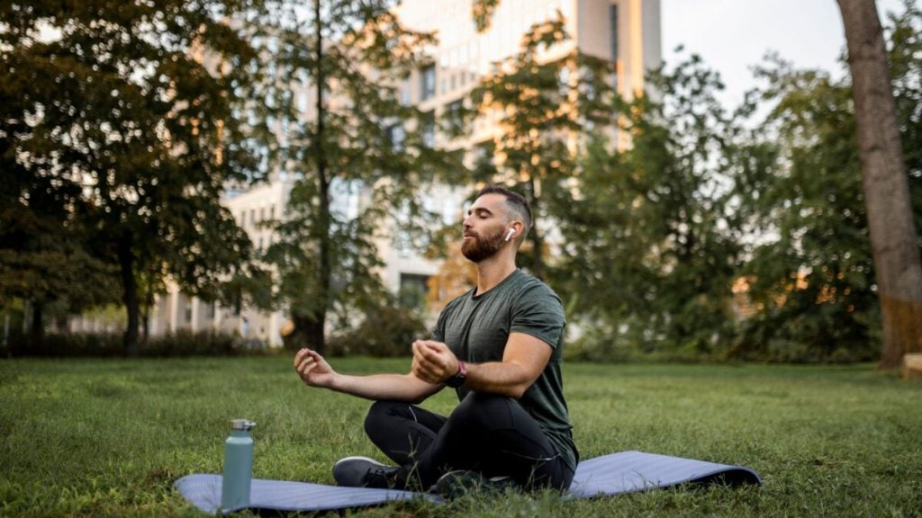 Can Mindfulness Help with Injury Recovery? We Asked the Experts. Can Mindfulness Help with Injury Recovery? We Asked the Experts.