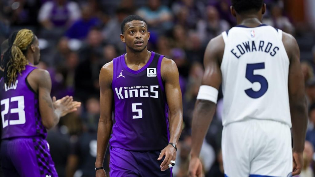 Watch De'Aaron Fox score franchise-record 60, it's still not enough to beat Timberwolves