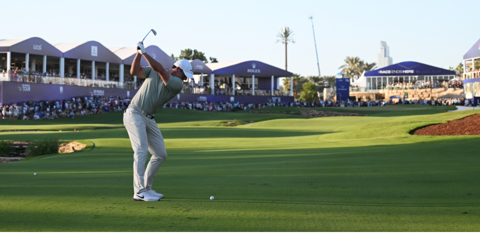 McIlroy moves into three-way share of 54-hole lead