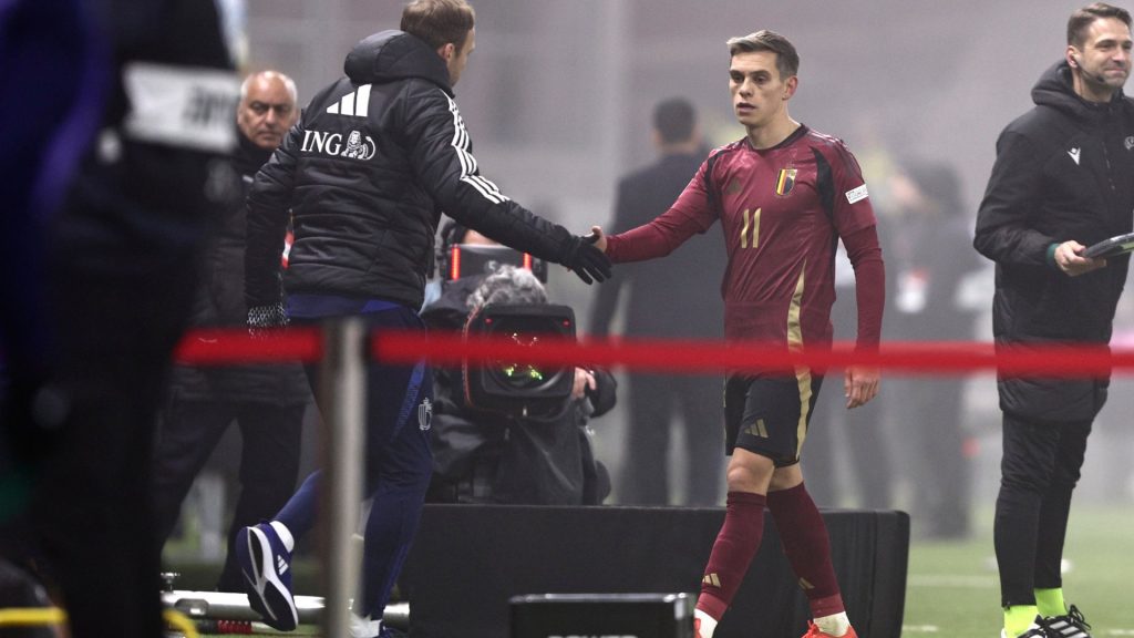 Arsenal hit with fresh injury headache as star man forced off during international game Arsenal hit with fresh injury headache as star man forced off during international game
