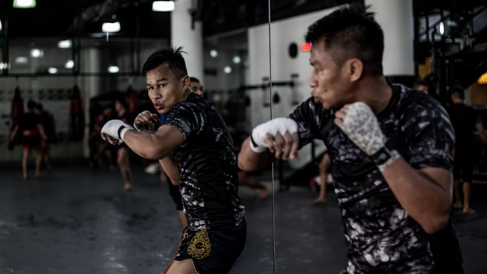 5 Shadowboxing Drills To Improve Your MMA Game 5 Shadowboxing Drills To Improve Your MMA Game