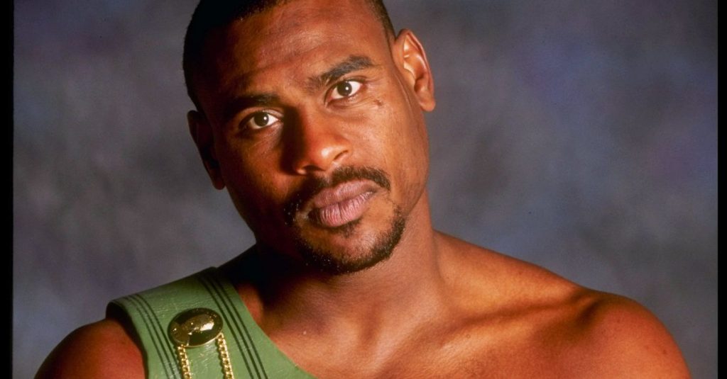 Midnight Mania Video: 59-Year-Old Former Boxing Champ Scores Clubbing KO Midnight Mania Video: 59-Year-Old Former Boxing Champ Scores Clubbing KO