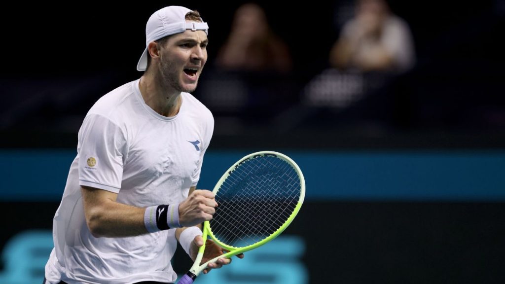 Germany tops Canada, reaches Davis Cup semis Germany tops Canada, reaches Davis Cup semis
