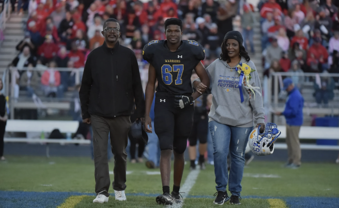 How Parents Can Help in the College Football Recruiting Process How Parents Can Help in the College Football Recruiting Process