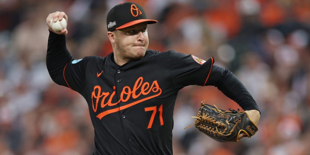 O's to non-tender Webb, settle with Rivera (sources)