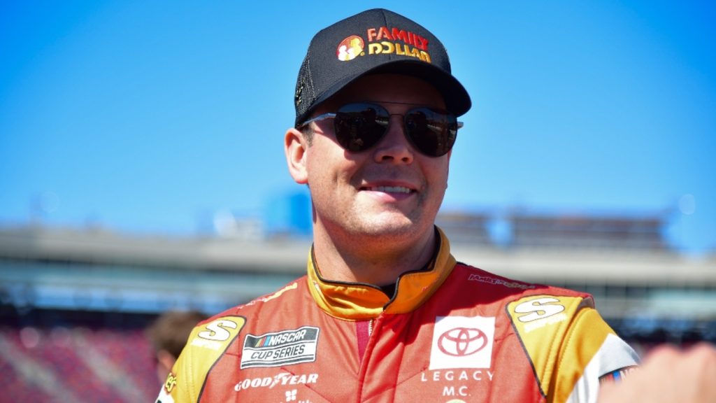 Erik Jones and wife Holly announce birth of first child Erik Jones and wife Holly announce birth of first child