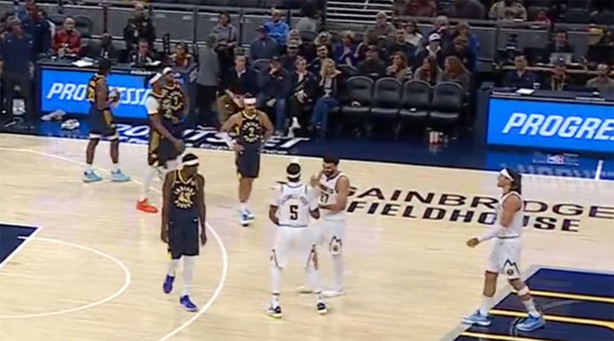 Nuggets Players Perfectly Settled Free Throw Dispute With Quick Game of Rock-Paper-Scissors