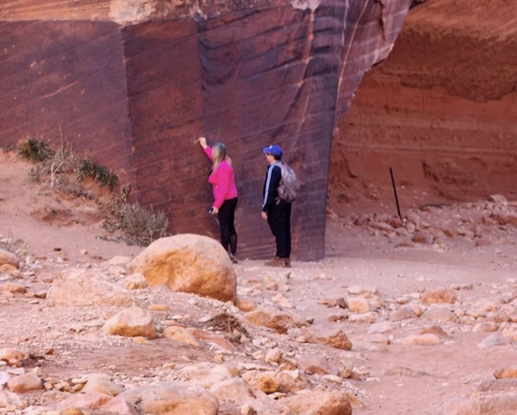 00 Reward To Identify This Couple Suspected in Ancient Petroglyph Vandalism 00 Reward To Identify This Couple Suspected in Ancient Petroglyph Vandalism