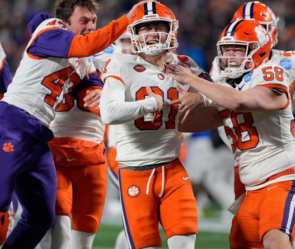 College Football Playoff faces tough bracket decisions after conference championship chaos