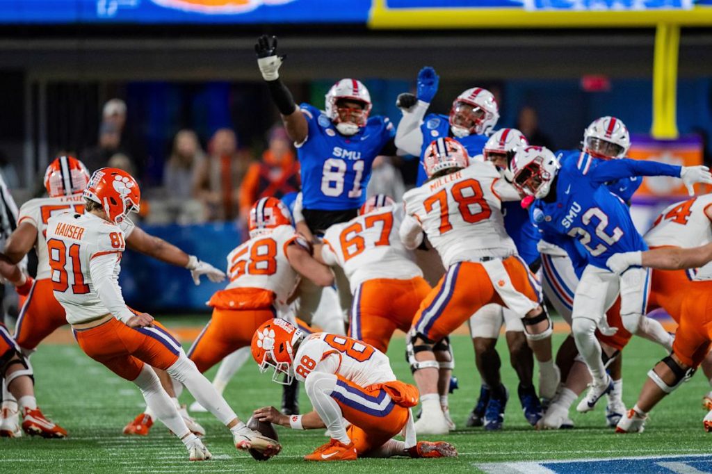 The plays that changed who made the 2024 College Football Playoff … and who didn't