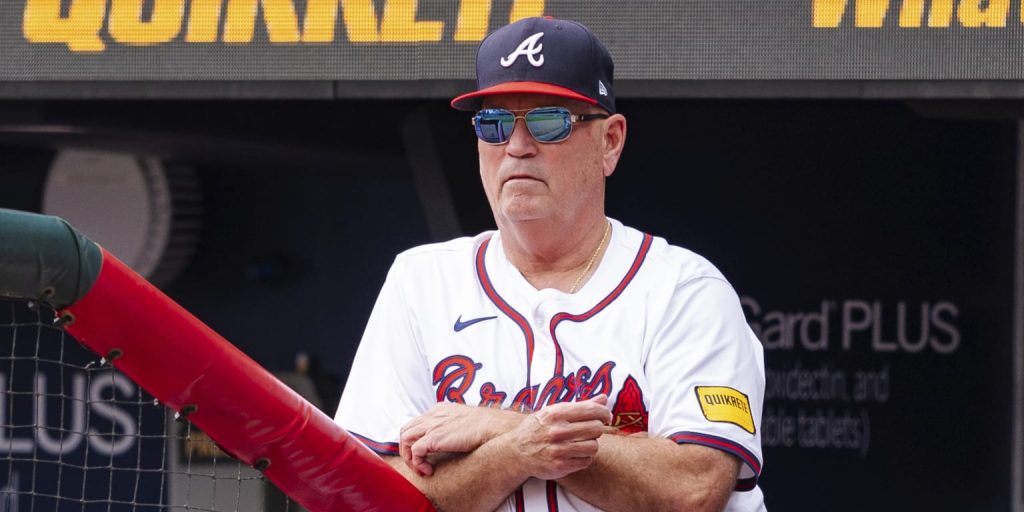 Q&A: Snitker discusses Braves, NL East competition entering '25 Q&A: Snitker discusses Braves, NL East competition entering '25