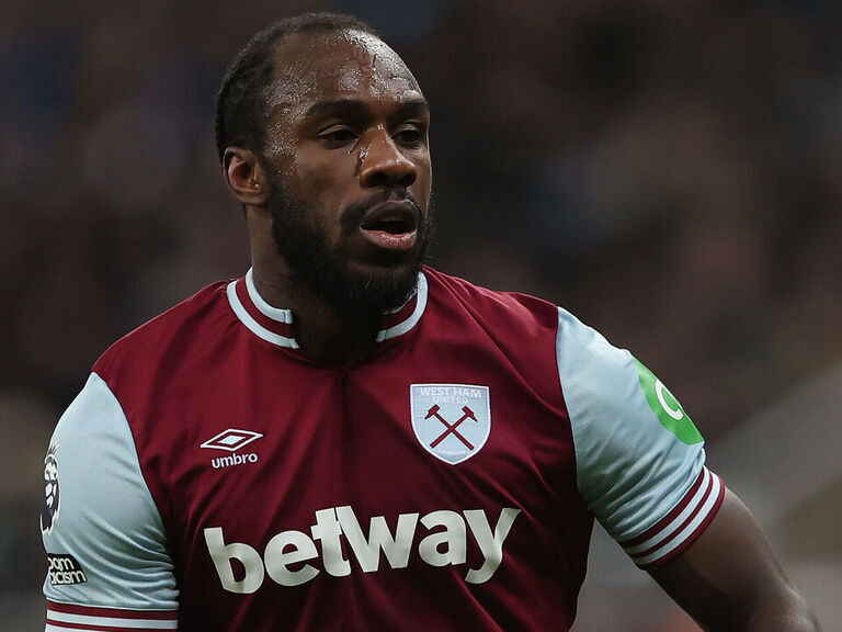 West Ham to visit Antonio in hospital after 'miracle' escape from car crash