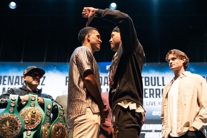 Jaime Munguia backs David Benavidez to beat David Morrell, but expects ‘exciting fight’