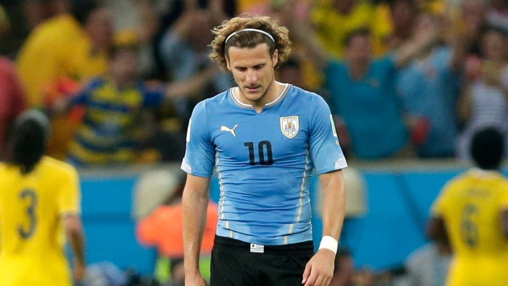 Former Uruguay soccer star Diego Forlan to make pro tennis debut at age 45 Former Uruguay soccer star Diego Forlan to make pro tennis debut at age 45
