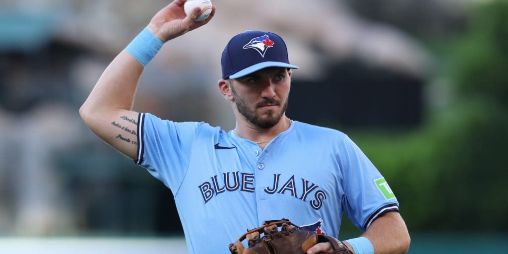 Could Horwitz be long-term fit for Bucs at first base? Could Horwitz be long-term fit for Bucs at first base?
