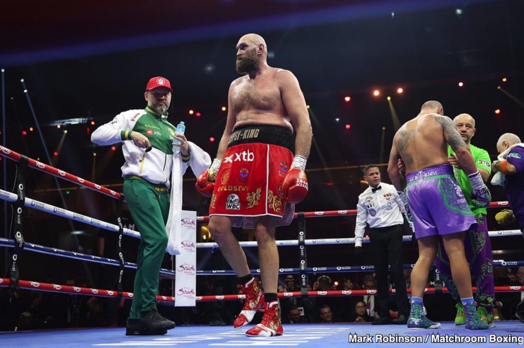 Mayweather: Fury “Didn’t Take Enough Risks” in Usyk Loss Mayweather: Fury “Didn’t Take Enough Risks” in Usyk Loss