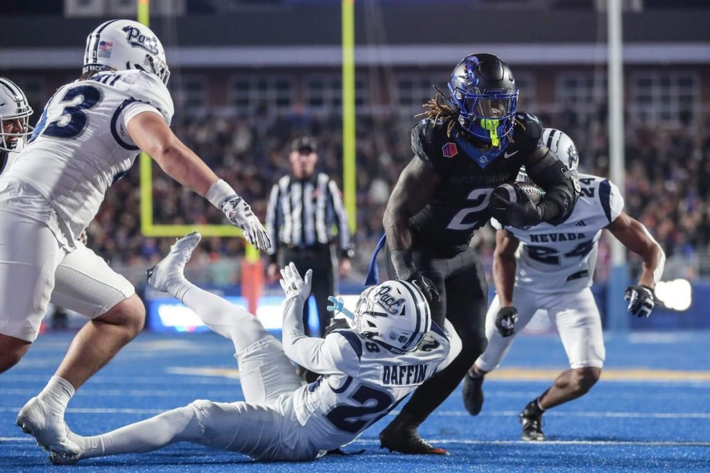 Ashton Jeanty didn't win the Heisman, but he's still chasing history at Boise State