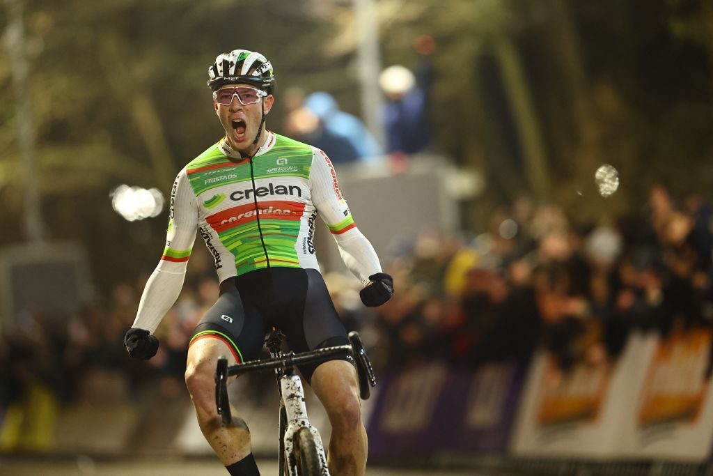 Laurens Sweeck takes a memorable victory in Superprestige Diegem after battle with Vandeputte, Nys Laurens Sweeck takes a memorable victory in Superprestige Diegem after battle with Vandeputte, Nys