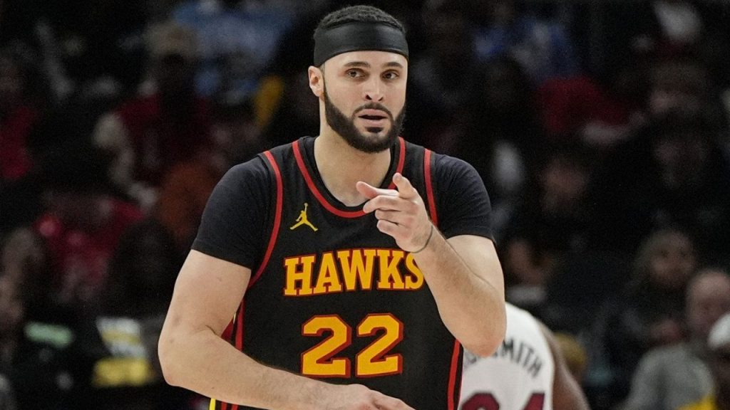 Hawks F Larry Nance Jr. to have surgery for broken bone in right hand