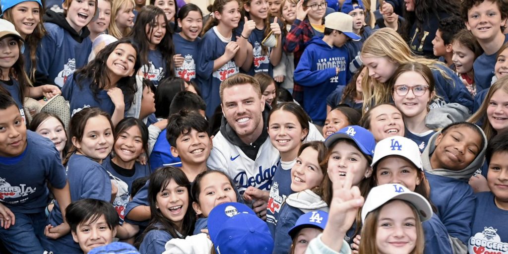 Dodgers uplift city with annual Love L.A. Community Tour