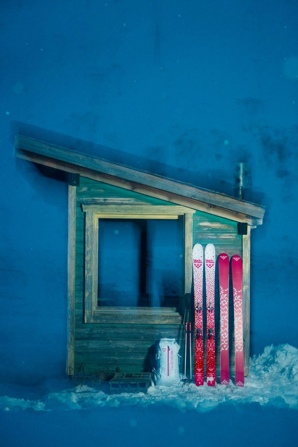 blackcrows Drops '25-26 Ghost Resort Kit With New Navis Freebird Skis