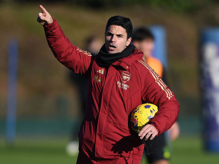 Arsenal boss Arteta blasts Barcelona reports as 'fake news'
