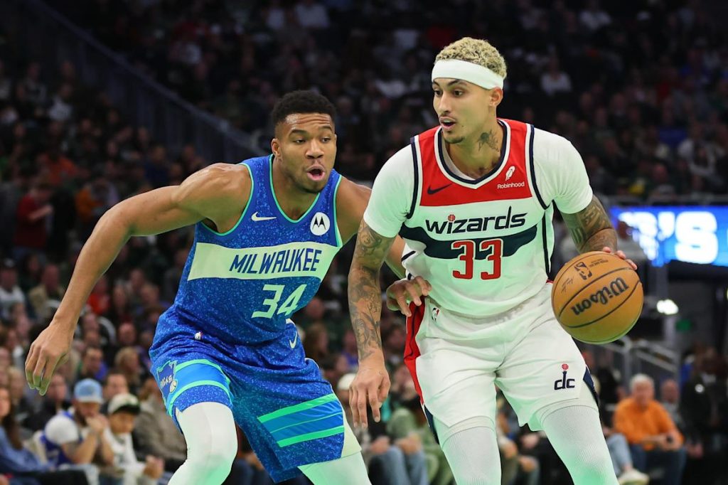 Betting market not impressed with Bucks' acquisition of Kyle Kuzma