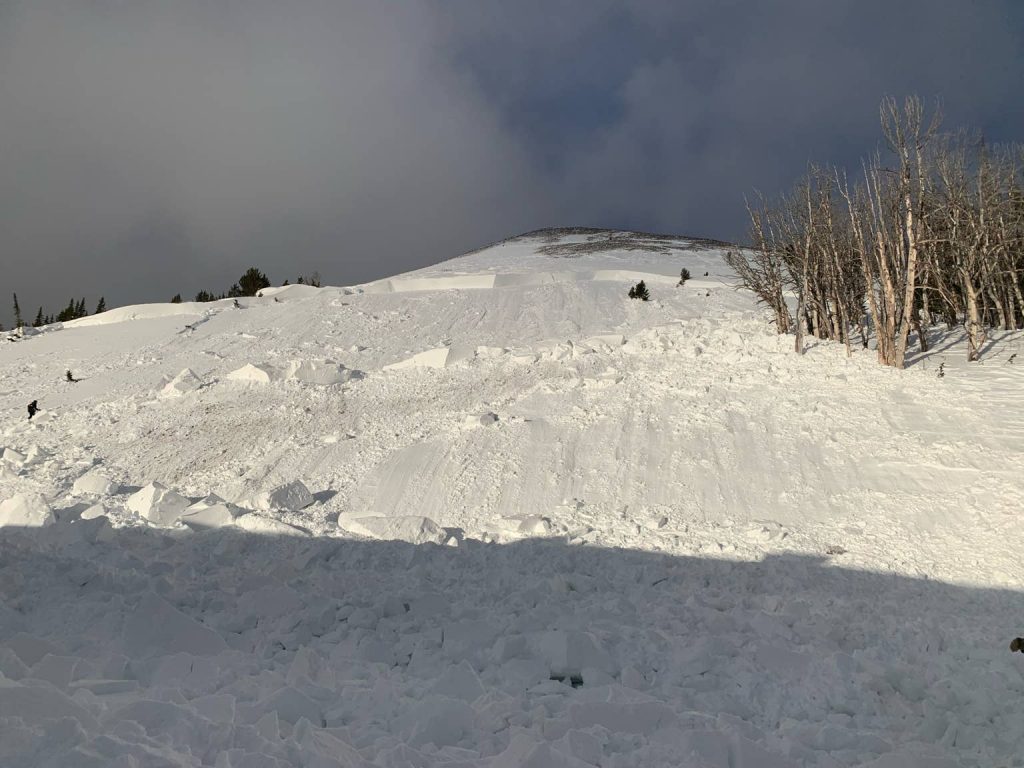In-Bounds Avalanche Suspends Ski Lift Operation at Big Sky In-Bounds Avalanche Suspends Ski Lift Operation at Big Sky
