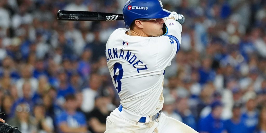 Kiké Hernández back with Dodgers on 1-year, .5 million deal