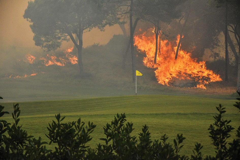 Risk & Insurance: Golf Clubs’ Role in Preparing for Bushfire Season Risk & Insurance: Golf Clubs’ Role in Preparing for Bushfire Season