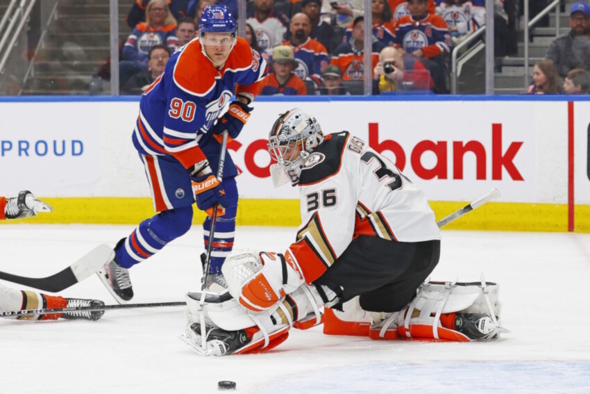 NHL Rumors: Edmonton Oilers, John Gibson, and Ryan Donato