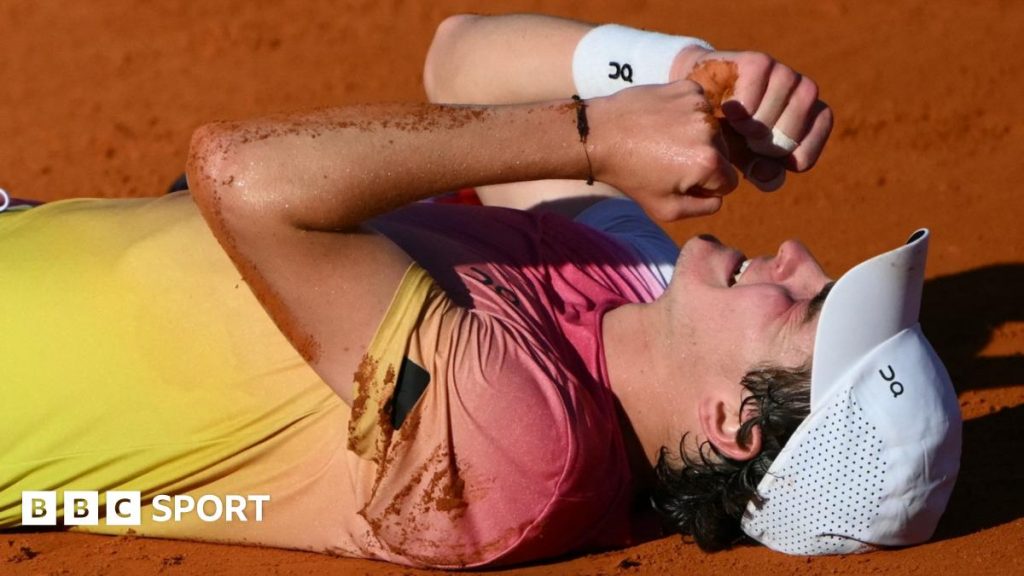 'A dream' – teenager Fonseca wins first ATP Tour title 'A dream' – teenager Fonseca wins first ATP Tour title