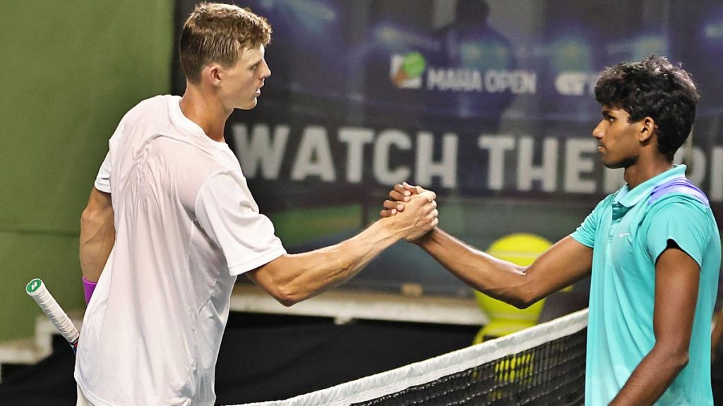 Manas goes down fighting to top seed Harris Manas goes down fighting to top seed Harris