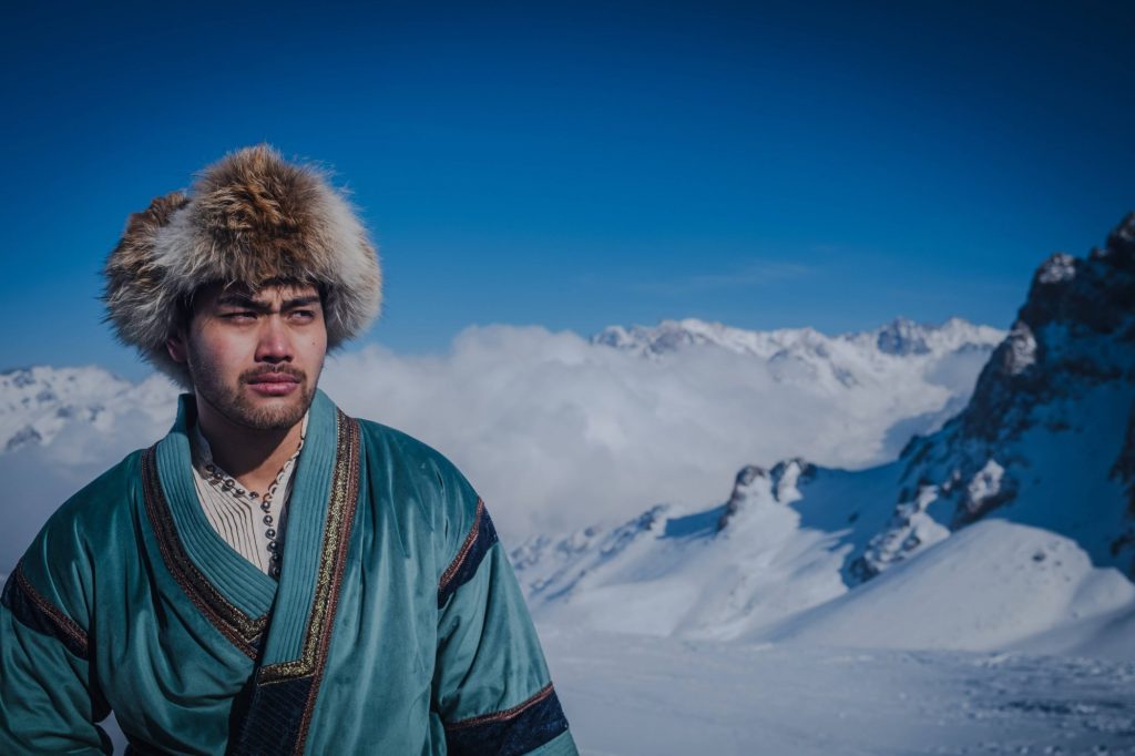 Skiing the Silk Road Skiing the Silk Road