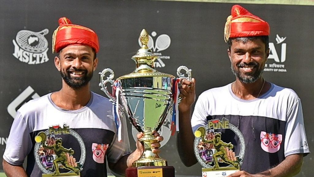 Maha Open | Jeevan-Vijay duo downs Bayldon-Romios pair, clinches yet another doubles crown Maha Open | Jeevan-Vijay duo downs Bayldon-Romios pair, clinches yet another doubles crown