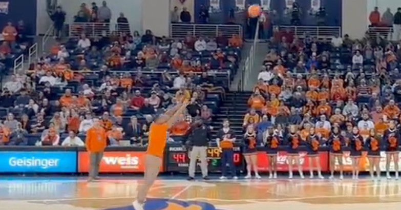 Alex Rodriguez banks in halfcourt shot to win Bucknell student K Alex Rodriguez banks in halfcourt shot to win Bucknell student K