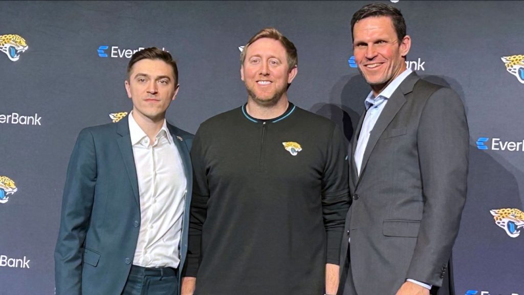 Inexperience aside, Jaguars owner Shad Khan energized by new young GM, coach