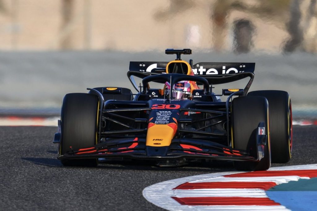 Verstappen and Lawson enjoy first outing in RB21 in Bahrain