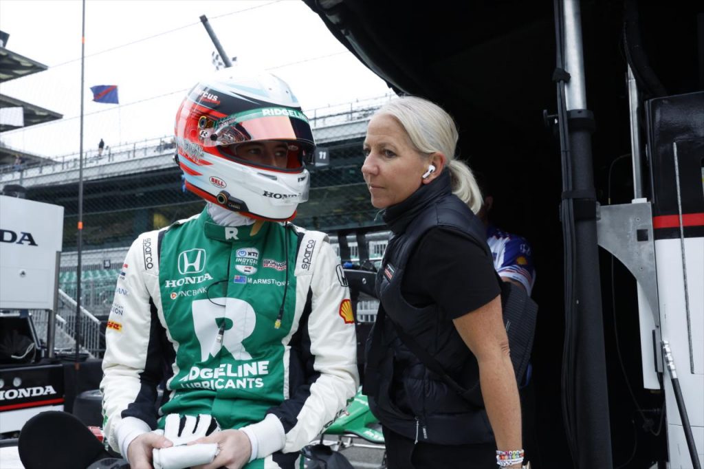 Driver who previously worked with Angela Cullen returns to racing without her Driver who previously worked with Angela Cullen returns to racing without her