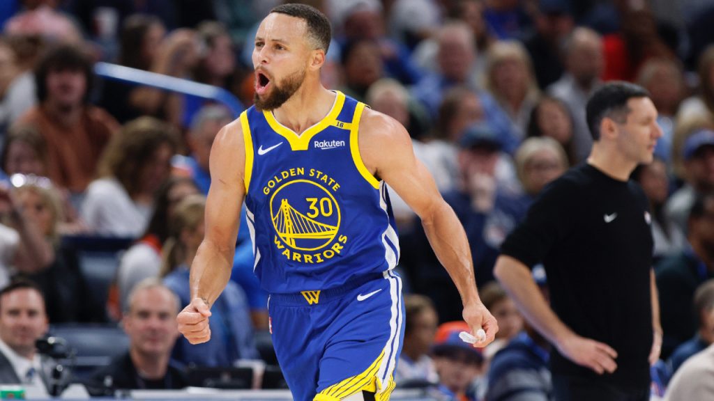 NBA Roundup: Curry records double-double in homecoming as Warriors top Hornets NBA Roundup: Curry records double-double in homecoming as Warriors top Hornets