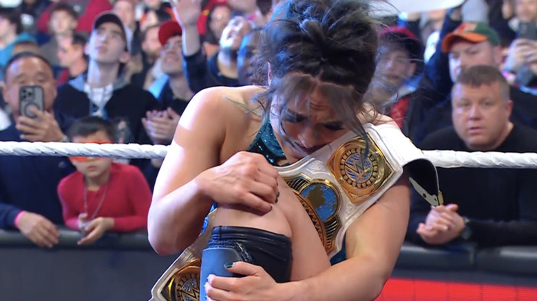 Lyra Valkyria Retains Against Ivy Nile! Raw Main Event Shocks!