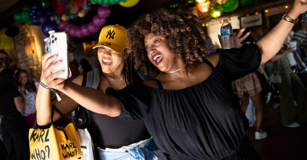 NFL Wives Find Support System at Super Bowl Ladies Lounge