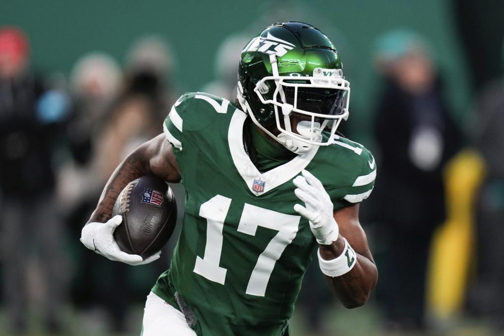 A familiar team established as betting favorite to land Davante Adams after Jets breakup