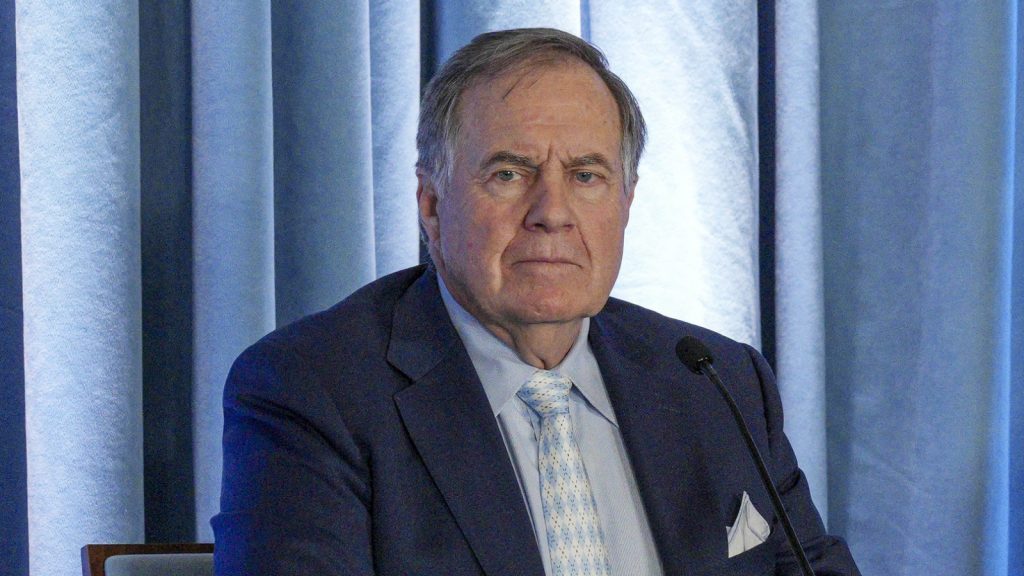 Bill Belichick offers scholarship to son of NFL legend Bill Belichick offers scholarship to son of NFL legend