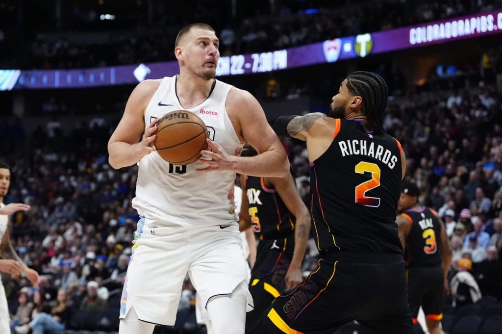 Nuggets' Nikola Jokić becomes first player in NBA history with 30/20/20 game in overtime win vs. Suns