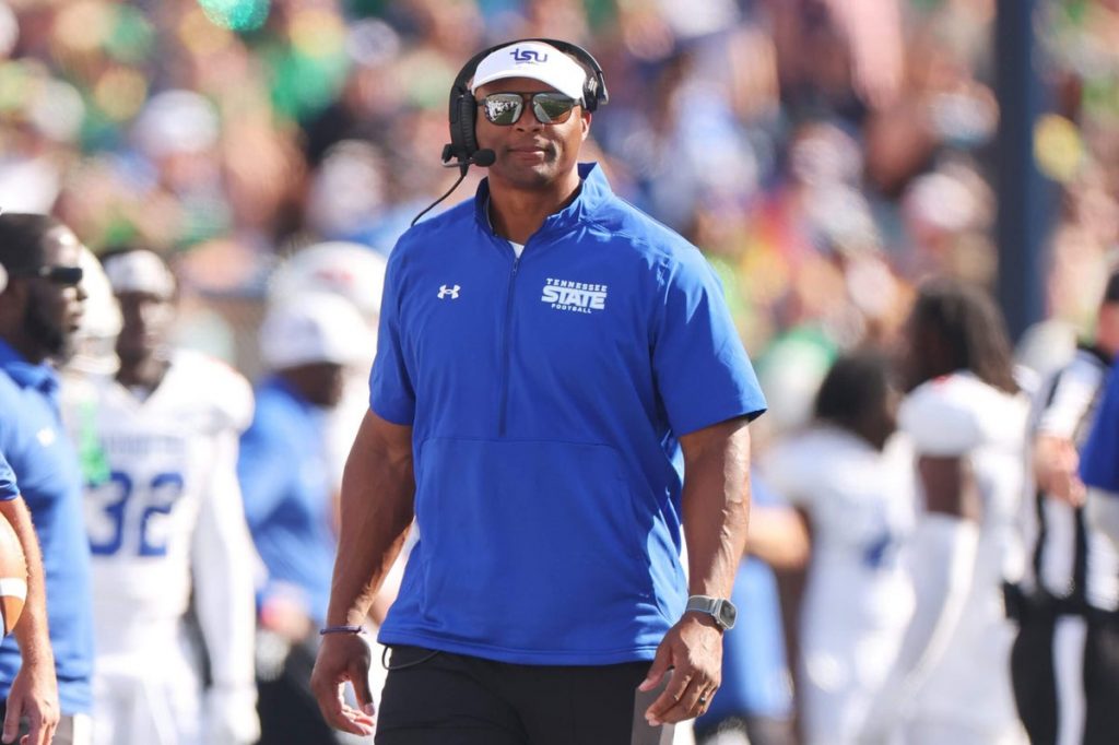 Bowling Green hires Eddie George, former NFL All-Pro RB, as head coach